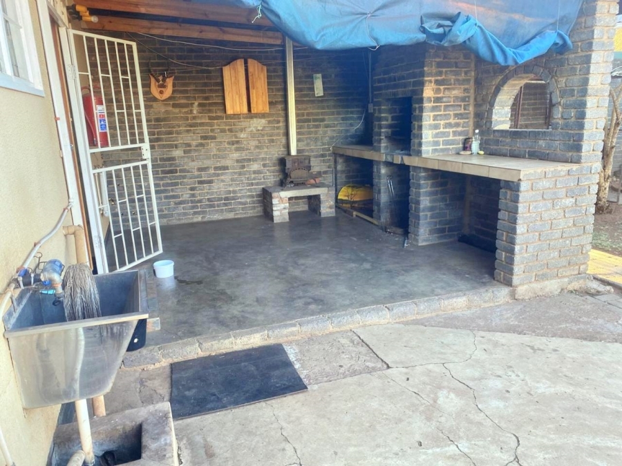 To Let 4 Bedroom Property for Rent in Kuruman Northern Cape